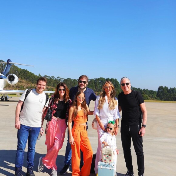 Roberto Justus reuniu filhos, entre eles, Rafaella Justus, em uma viagem para celebrar o aniversário de 69 anos