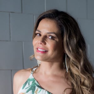 Nivea Stelmann em foto de 'Verão 90', em 2019, seu último trabalho nas novelas