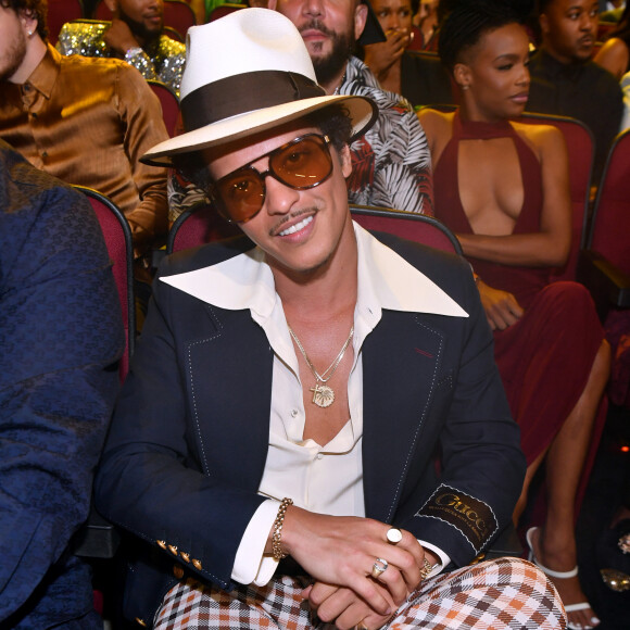 Bruno Mars fará show no Brasil no dia de seu aniversário: 9 de outubro