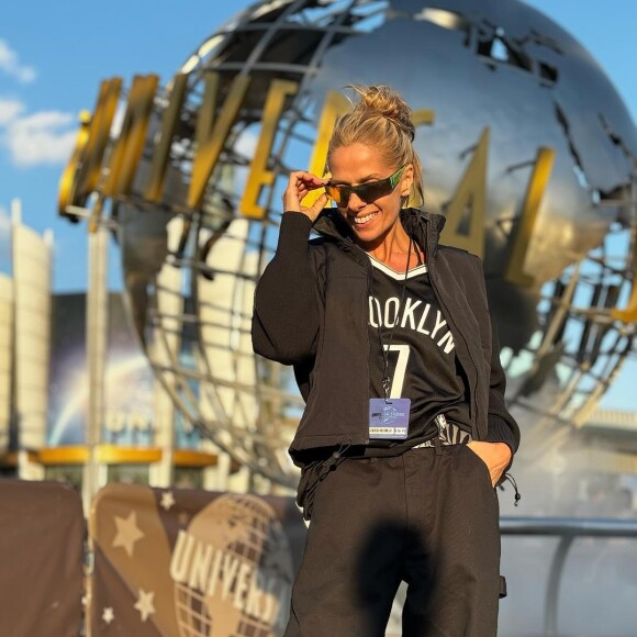 Adriane Galisteu, hoje com 51 anos, é referência de beleza natural para muita gente