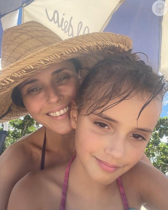 Manoela, filha de Helena Rizzo e Bruno Kayapy, tem 8 anos