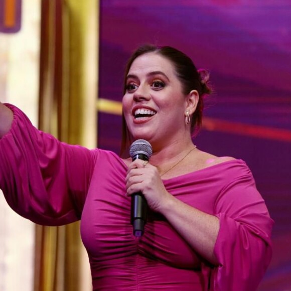 'Já escolhi primeiro acessório do que look': Tati Machado revela segredo para usar acessórios e lista peças indispensáveis