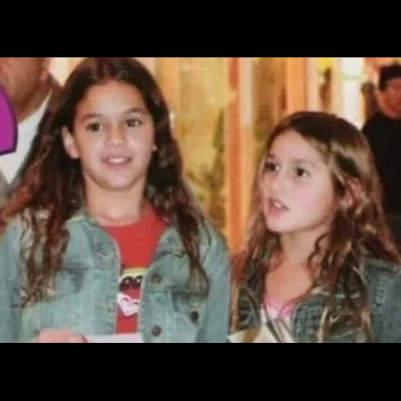 Sasha Meneghel e Bruna Marquezine são amigas desde a infância; Xuxa fez questão de apresentar as pequenas!