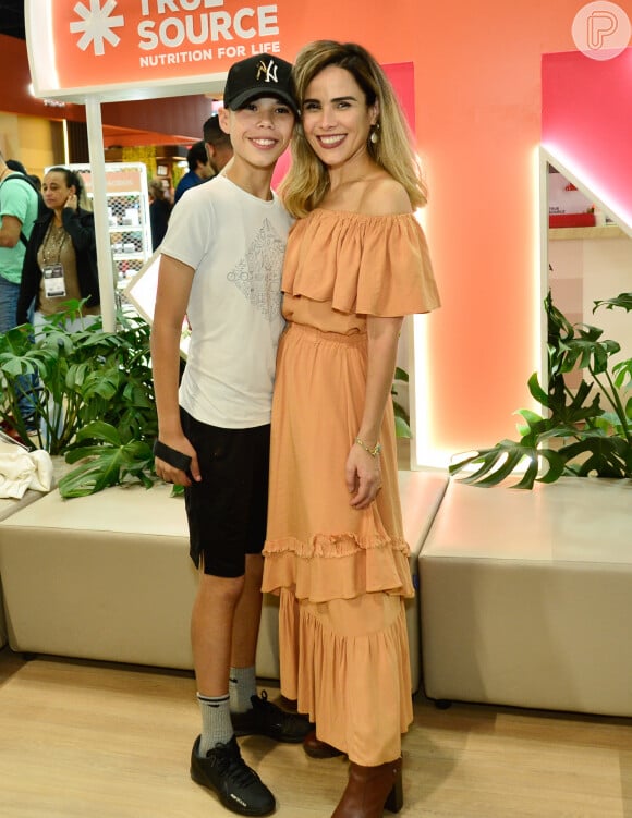 Wanessa Camargo e o filho José Marcus Buaiz estiveram na Feira Natural Tech no Expo Anhembi em São Paulo, nesta sexta-feira (14) 