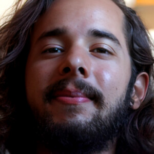 Brunno Abrahão tem 30 anos e vive afastado das telinhas