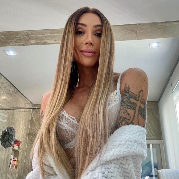 Maya Massafera ainda carrega o trauma de uma cegueira temporária causada pela primeira cirurgia, realizada em Curitiba