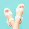 4 opções de sandália anabela para você conhecer e aderir à nova moda