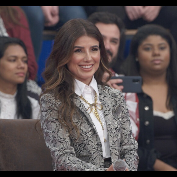 'Nesse novo EP, vocês verão uma Paula que se permitiu navegar por vários estilos', diz Paula Fernandes