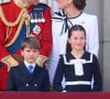 Kate Middleton e príncipe William Kate foram vistos na sacada do Palácio de Buckingham, na companhia dos três filhos, George, Louis e Charlotte