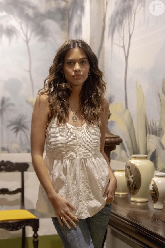 Em 'Renascer', Furiosa, Mariana (Theresa Fonseca) deseja se vingar de Inocêncio (Marcos Palmeira) por relação com Aurora (Malu Mader).