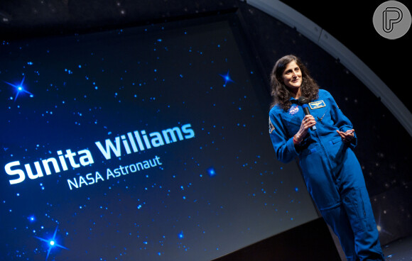 Com um total de 322 dias passados no espaço, Sunita Williams já recebeu prêmios por seu trabalho exemplar junto à Nasa