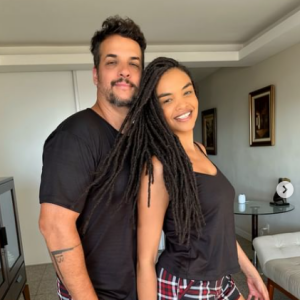 Thiago Luciano com a esposa Lucy Ramos