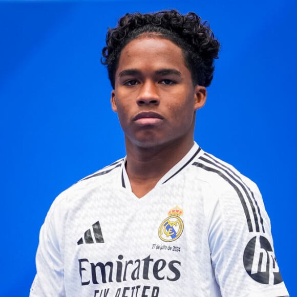 Endrick afirmou ser um grande fã do Real Madrid e admitiu que não esperava a recepção tão calorosa dos torcedores.