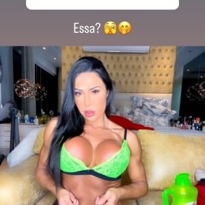 Gracyanne Barbosa posta fotos de calcinha e sutiã com frequência no Instagram