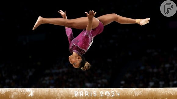 Rebeca Andrade foi uma das quatro ginastas que não caiu da trave na final das Olimpíadas de Paris 2024