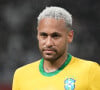 Globo quer mudar a data do jogo Brasil x Equador pelas eliminatórias da Copa, ainda sem poder contar com Neymar