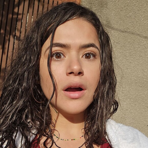 Anita não vai se dar conta de que é Filipa que está bagunçando a sua vida, com as viagens no tempo.