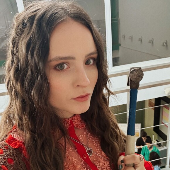 Larissa conta que se sentiu muito honrada com o convite para a terceira temporada de 'De Volta aos 15'.