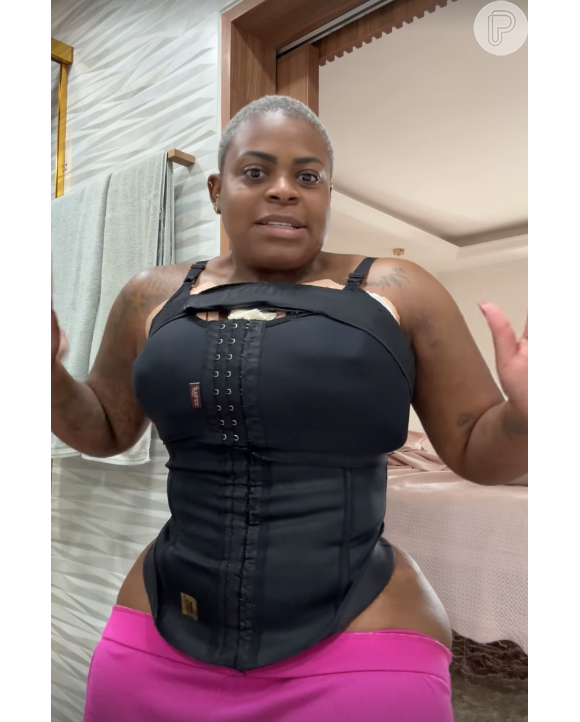 Jojo Todynho passou por lipoescultura e abdominoplastia há pouco mais de um mês