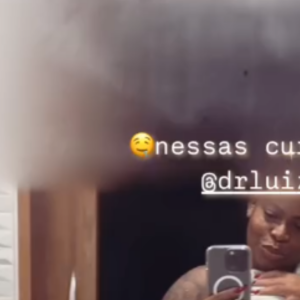 Jojo Todynho exibiu parte das pernas e do bumbum, destacou a nova cintura e celebrou: 'Babando nessas curvas'