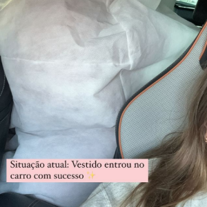 Por fim, a filha de Ticiane Pinheiro comemorou o fato do vestido ter conseguido ser transportado dentro do carro