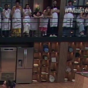 'MasterChef Brasil': Larissa competiu com Fogaça na 'batalha naval'