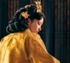 Para preservar seu lugar ao trono, a rainha viúva Woo Hee (Jun Jong-Seo) se casa com um dos irmãos do rei