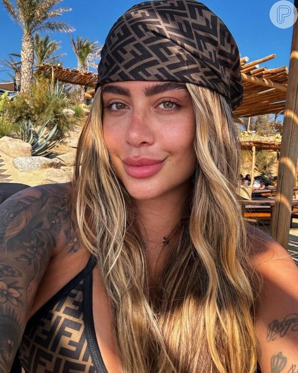 Rafaella Santos também impressionou ao mostrar sua beleza natural em fotos sem make