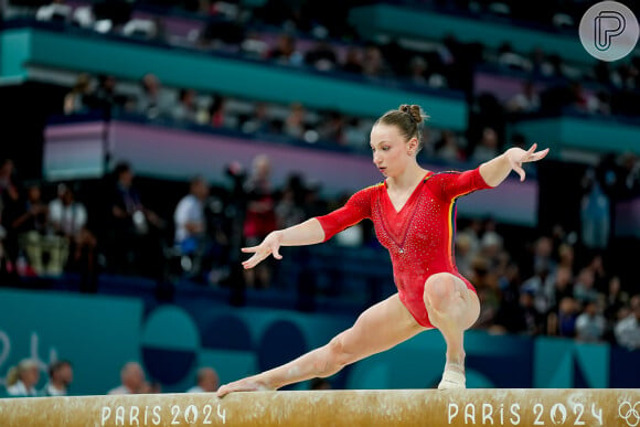 A ginasta romena Ana Barbosu ficou com a medalha de bronze no final