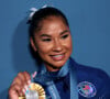 Jordan Chiles conseguiu a medalha de bronze após um recurso pedido pela delegação dos Estados Unidos. Ela garantiu a mudança da nota e foi para a terceira colocação