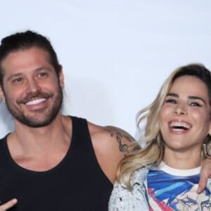 Rock in Rio 2024: Wanessa escolheu uma minissaia com uma camiseta colorida e jaqueta, e Dado Dolabella foi de all black