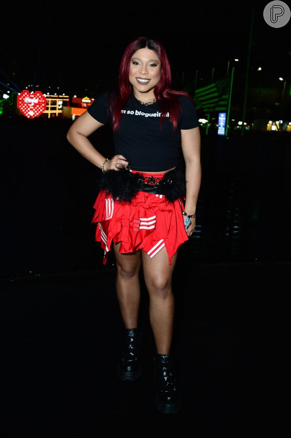 Rock in Rio 2024: Blogueirinha arrasou com um look todo em preto e vermelho