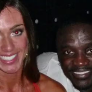 Casal mais aleatório da história? Namoro de Akon e Nicole Bahls teve término por e-mail e apoio do Google Tradutor