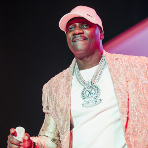 Akon em 2024: 'Eu sei que Nicole Bahls está feliz agora e gosto de respeitar isso'