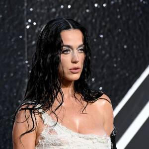 A fortuna de Katy Perry está em quase R$ 2 bilhões.