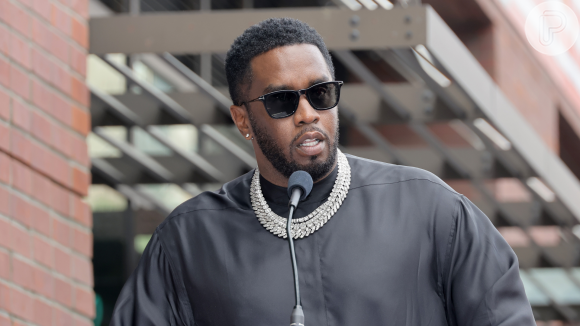 P. Diddy, segundo a cantora Jaguar Wright, foi selecionado para ser 'o demônio' que é.