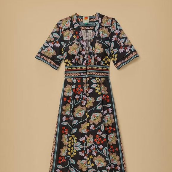 O macacão usado por Meryl Streep em 'Only Murders in the Building' é da marca Farm.