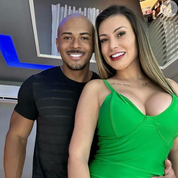 Andressa Urach está solteira depois do fim do relacionamento de 8 meses com o ator pornô Lucas Ferraz