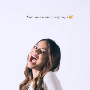 Lexa está grávida de três meses