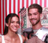 Bruna Marquezine e João Guilherme se vestiram de Romeu e Julieta