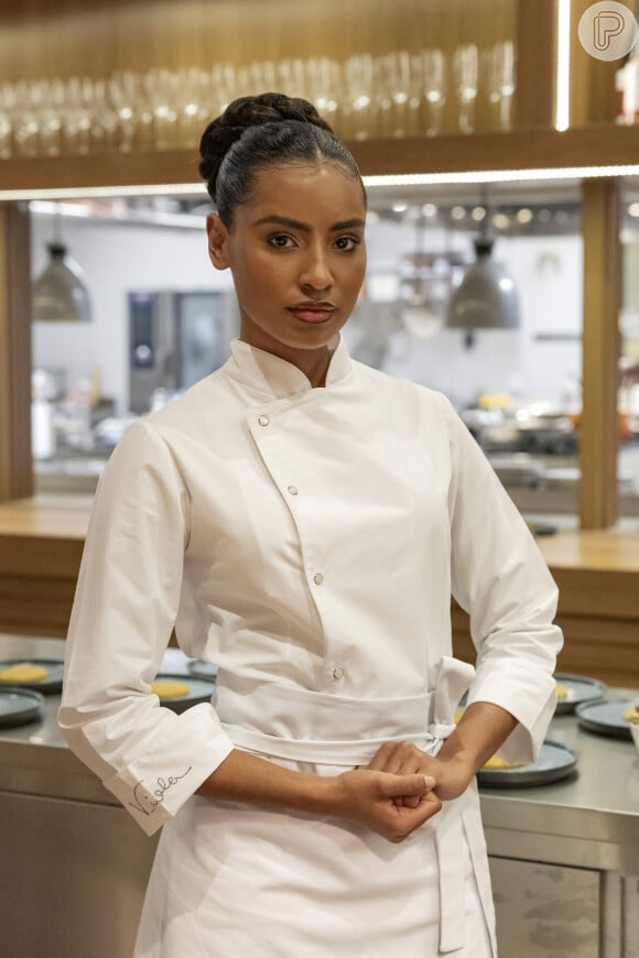 Gabz, a chef Viola de 'Mania de Você', contracenou com a protagonista de 'Garota do Momento', Duda Santos, em novela teen 'Malhação'