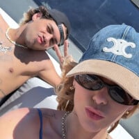 Se mimou! Em família, Virginia Fonseca curte passeio em barco de luxo com filhos e Zé Felipe; tem até cozinha climatizada!