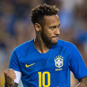 Neymar pode deixar o Al-Hilal e até retornar ao Santos em 2025