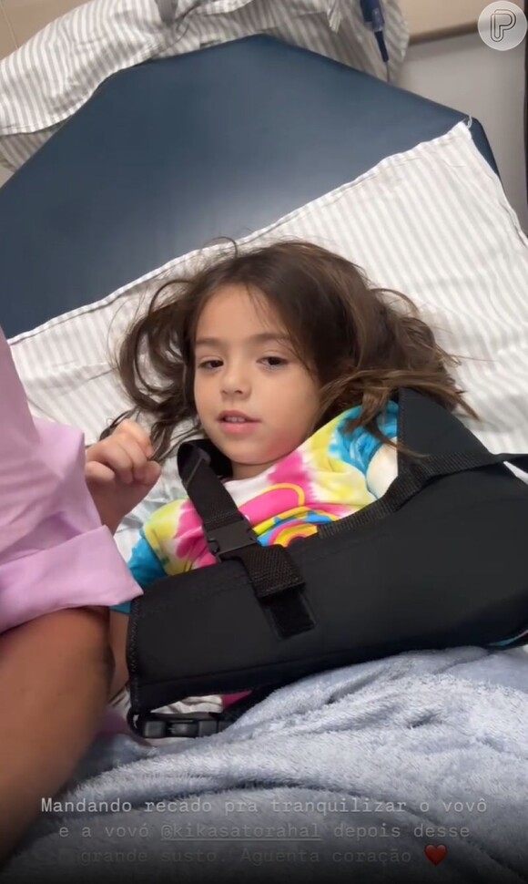 Sabrina Sato também levou a filha, Zoe, ao hospital