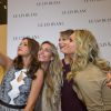 Bruna Marquezine, Flávia Alessandra, Mariana Ximenes e Mariana Weickert fazem selfie durante evento