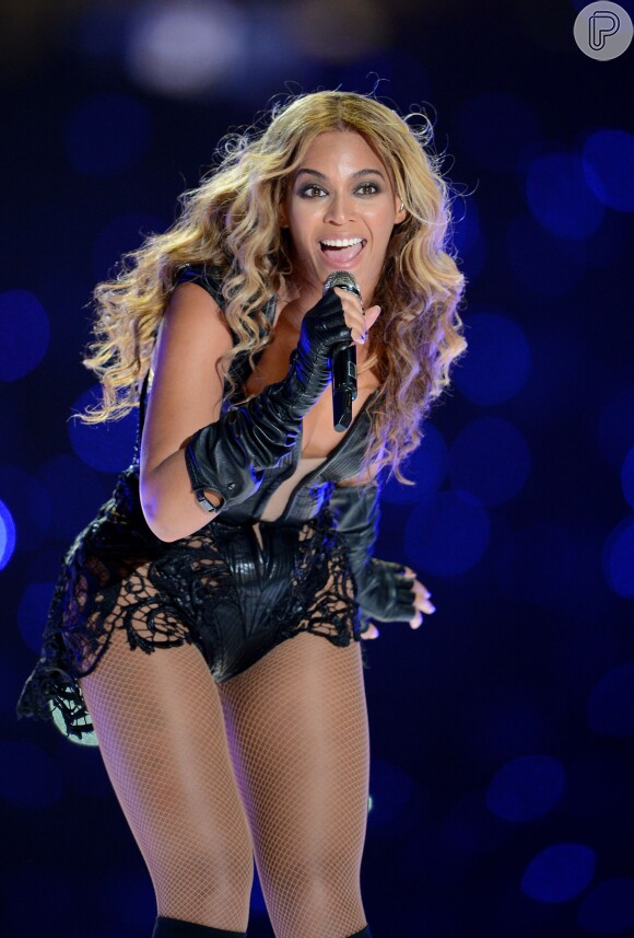 Beyoncé vai fazer uma participação especial na performance de John Legend e do rapper Common com a introdução da música gospel 'Take my Hand, Precious Lord', no Grammy Awards 2015, no próximo domingo, dia 8 de fevereiro de 2015 