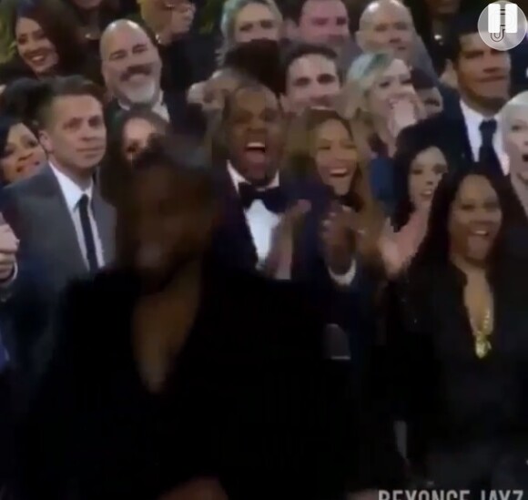 Beyoncé, Jay-Z caem na risada quando Kanye West volta para a plateia