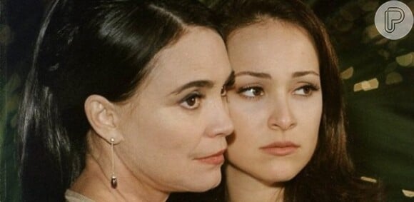 Na novela 'Por Amor', de Manoel Carlos, exibida em 1997, a atriz teve o privilégio de contracenar com sua mãe, Regina Duarte