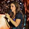 Ivete Sangalo canta em show com presença de famosos