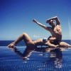 Anitta exibiu o corpão durante banho de piscina em hotel de Salvador
